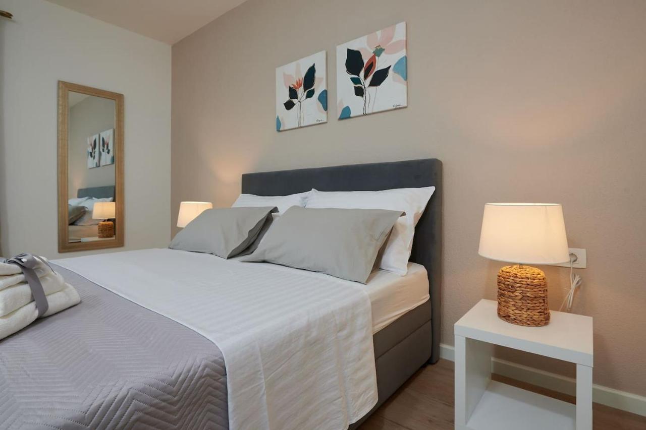 Apartman Babalui Трогир Екстериор снимка